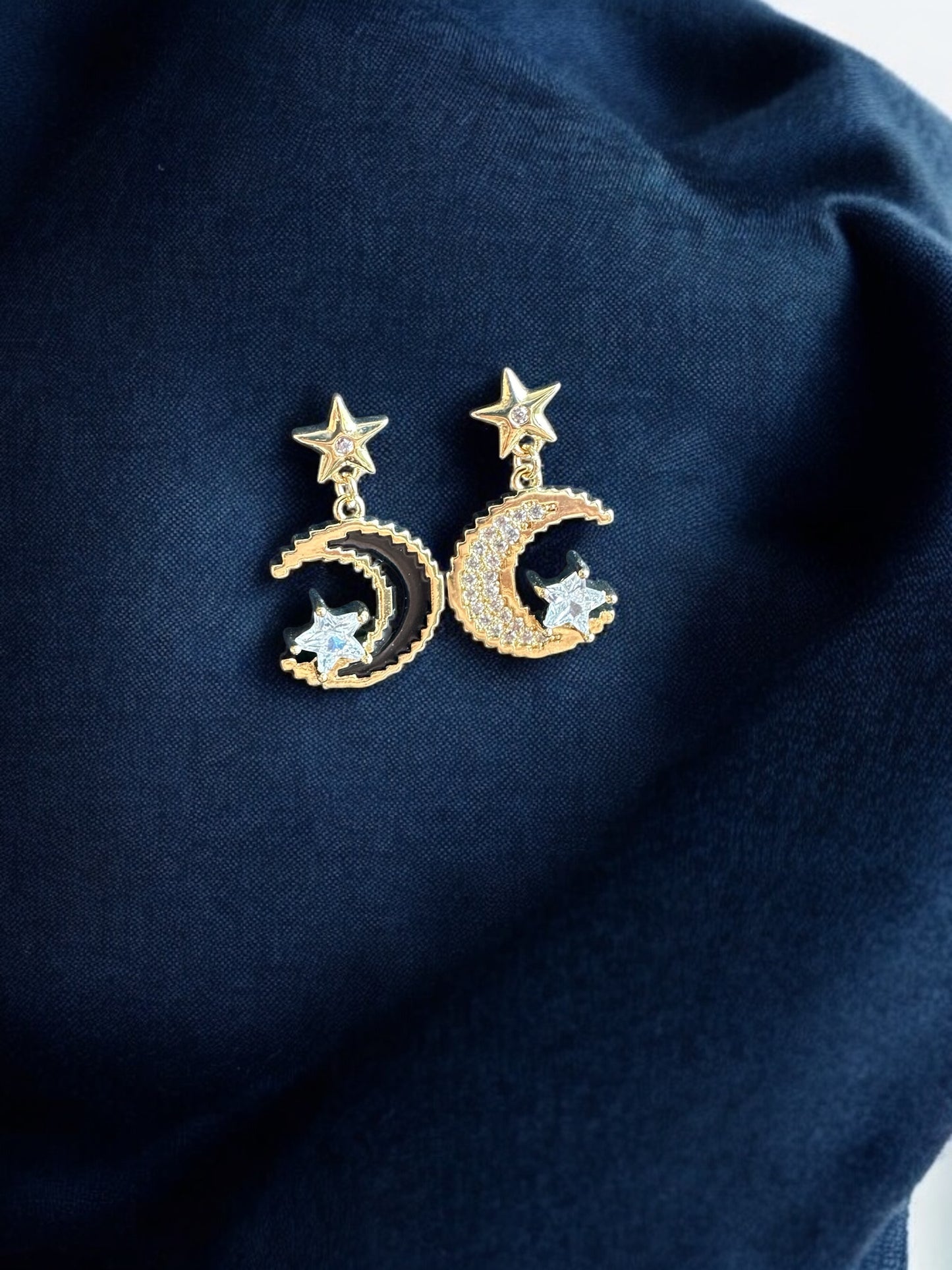 Aretes Luna Yin y Yang